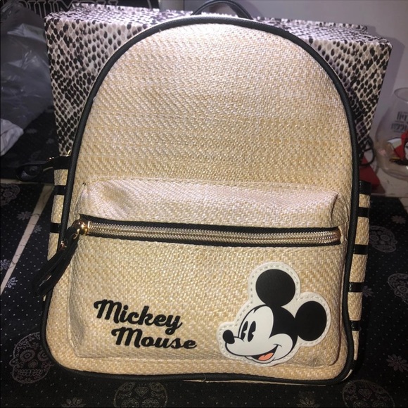 Disney lightweight Mickey Mouse Mini backpack new !!! - Picture 8 of 9